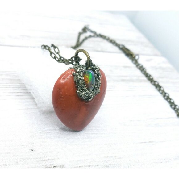 Red jasper heart and opal crystal necklace handmade - Picture 5 of 12